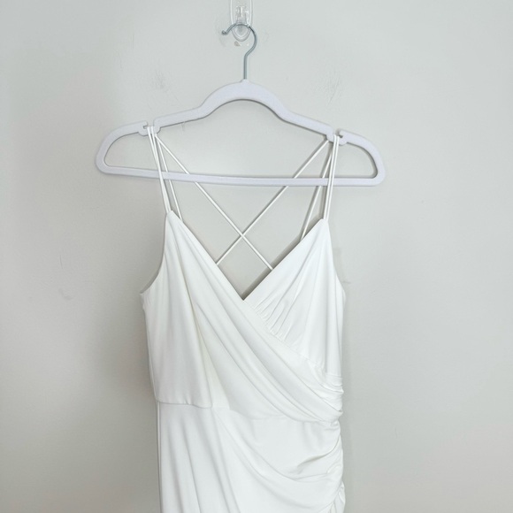 NWT ADRIANNA PAPELL White Sleeveless Front Slit Ruched Gown Size 8 - Picture 3 of 7